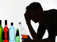 Nguy cơ lây truyền HIV khi sử dụng  rượu, bia và ma túy